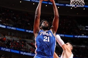 锐不可当引发热议！，哈登在塞尔维亚队比赛中重返赛场观众掌声雷动的简单介绍