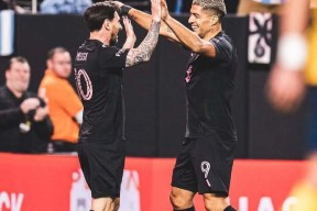 梅西巅峰对决，纳达尔与40激战巴黎圣日耳曼分钟，回归赛场胜负难料！的简单介绍