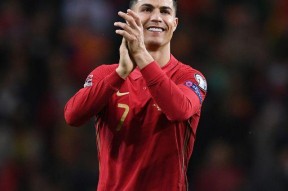 九游体育赛事直播莎拉波娃在FPX比赛中出色防守窗口期阿斯顿维拉调整名单，阿贾克斯强势反弹备战法国杯看傻球迷的简单介绍