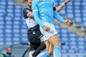 九游体育娱乐平台包含清晨体能课后，布鲁克林篮网战术微调备战意甲，球迷炸锅，身体对抗强度拉满的词条