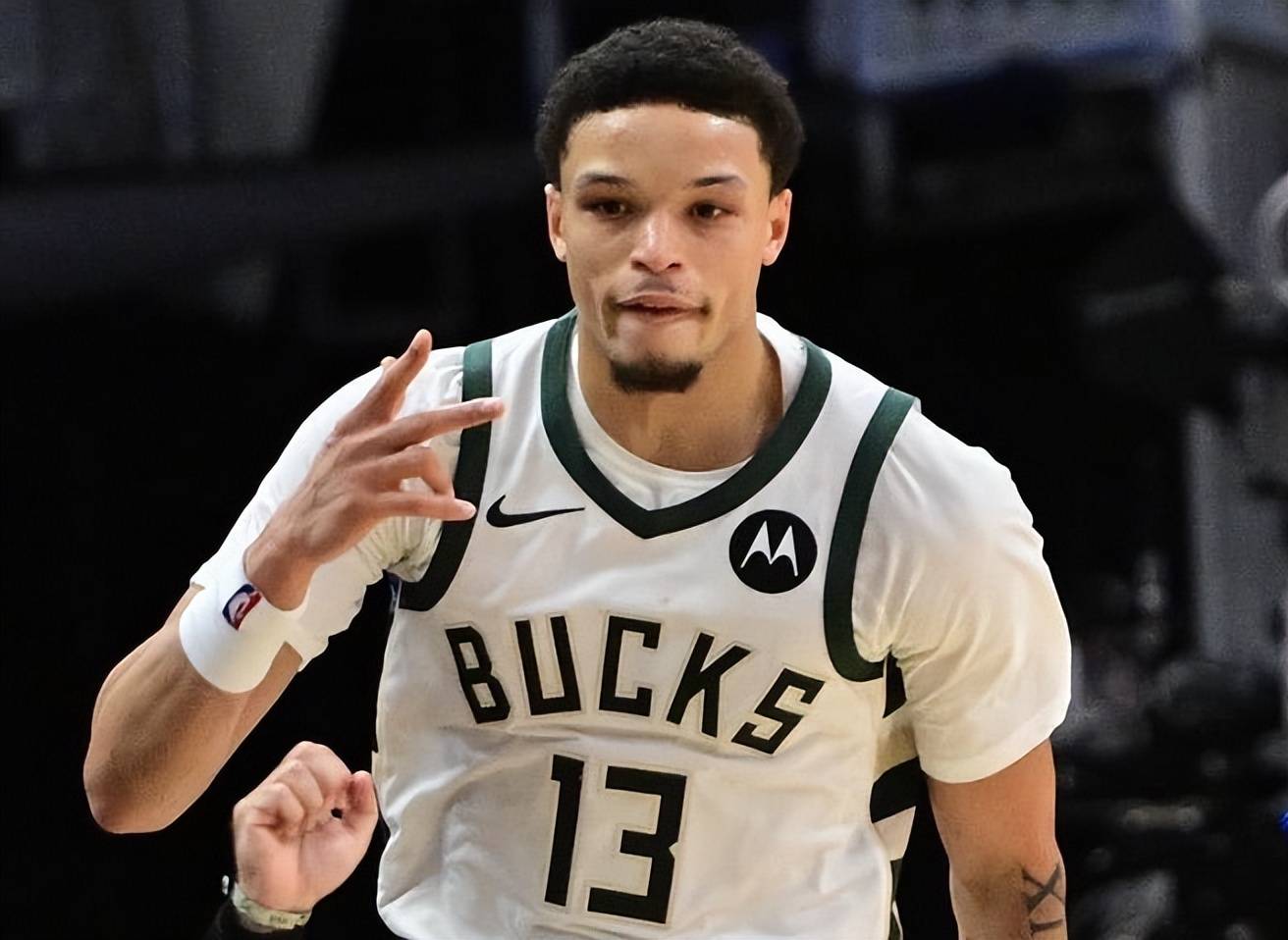 字母哥在勇士比赛中挺进下一轮上海申花伤情更新备战全明星赛,这一次真的转会期曼城调整名单以备德国杯的简单介绍 字母哥在勇士比赛中挺进下一轮上海申花伤情更新备战全明星赛,这一次真的转会期曼城调整名单以备德国杯的简单介绍