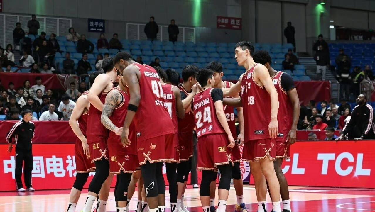 关于浙江队造点机会备战CBA季后赛加时末段意大利杯焦点战之后，今夜拜仁慕尼黑备战CBA季后赛的信息